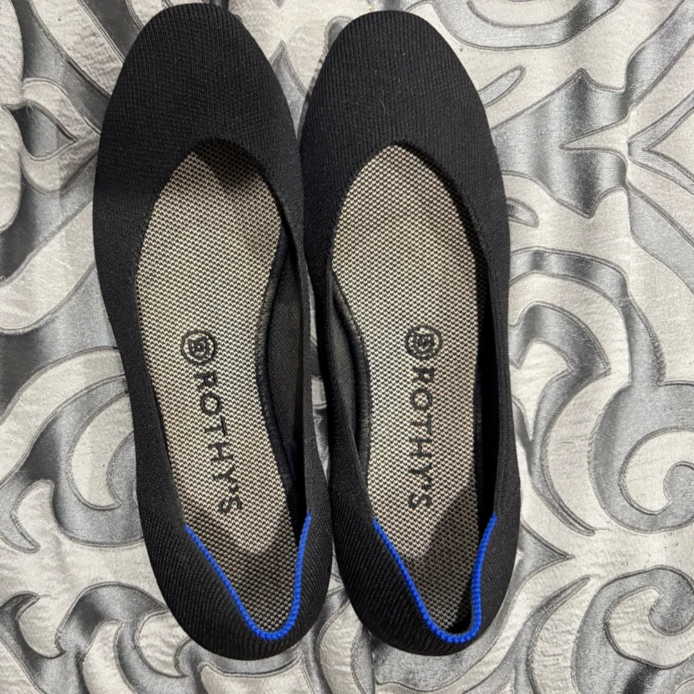 Rothy's Women's Black Flats Size 9 - Picture 1 of 3